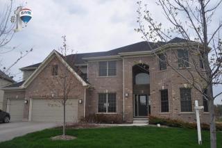 3590 Harmony Cir, Hoffman Estates, IL 60124-3124