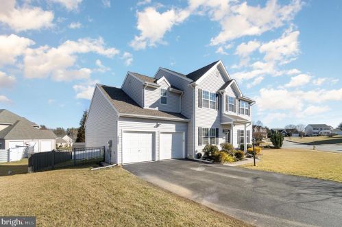 3905 Sloway Cir, York, PA 17402-7662