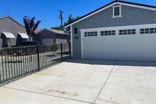 3540 West Ln, Stockton, CA 95204-2428