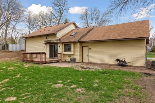 1131 Goodview Ave, Saint Paul MN  55128-6129 exterior