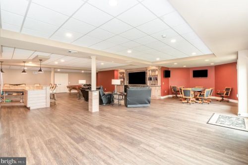 253 Bonnybrook Rd, Carlisle PA 17013-4214 exterior