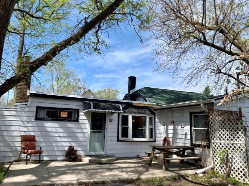 310 Kinzie St, Thornton, IL 60476-1118