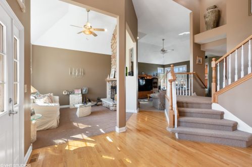 1225 Grand Mesa Ave, Mokena, IL 60451-3122