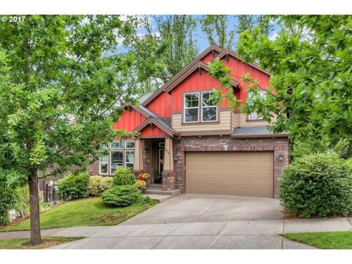372 Fairway St, Newberg, OR 97132-7489