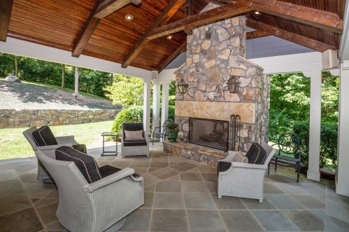 8020 Elbrecht Dr, Cincinnati, OH 45242-5109