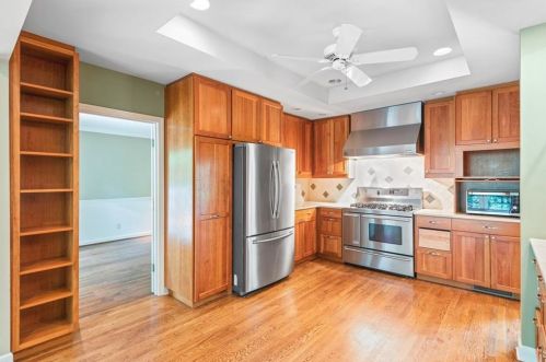 152 Burdette Rd, Atlanta GA  30327-4804 exterior