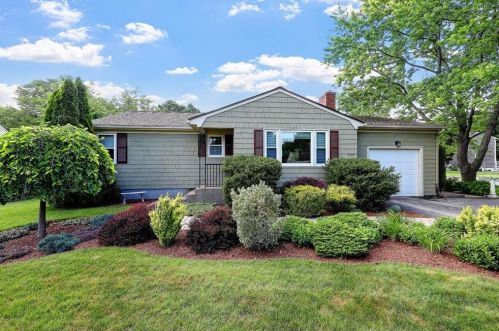 199 Spooner Ave, Warwick, RI 02886-2000