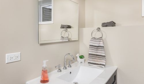 818 Chestnut Ave, Arlington Hts IL  60004-5547 exterior