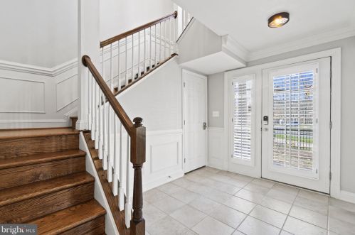 12168 Chancery Station Cir, Herndon VA  20190-5803 exterior