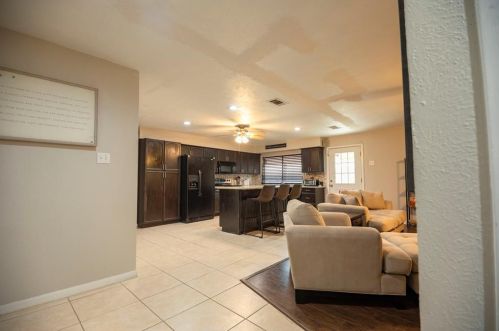 6326 Mc Cartney Ln, Garland TX 75043-5934 exterior