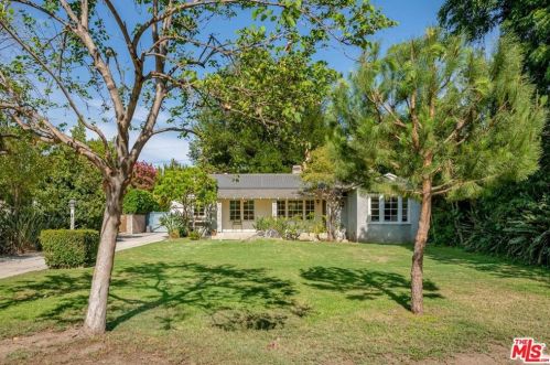 6454 Langdon Ave, Van Nuys, CA 91406-6226