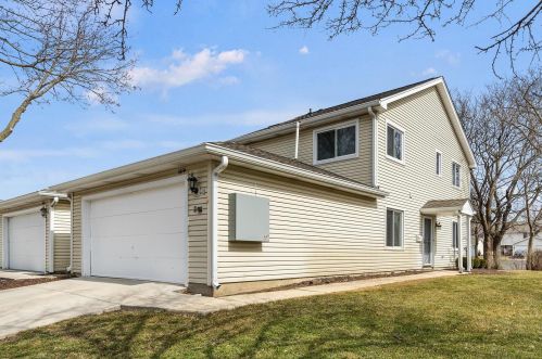 1614 Augusta Dr, Naperville, IL 60563-1761