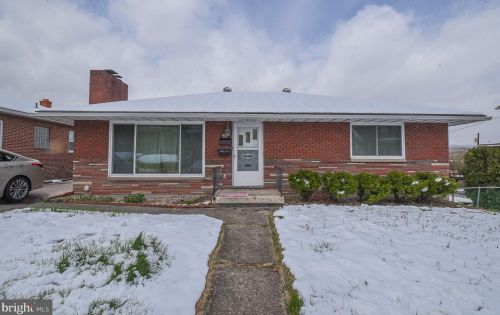 635 Hill Top Dr, Cumberland, MD 21502-3611
