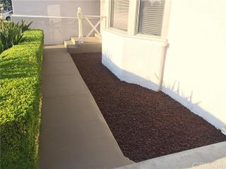 3782 Hepburn Ave, Los Angeles, CA 90018-4127