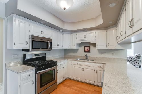 15 Emerson Ave, Saint Paul MN  55118-2126 exterior