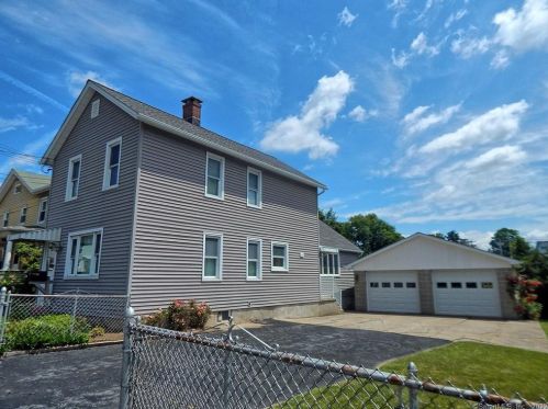 75 Smith St, Derby, CT 06418-1217