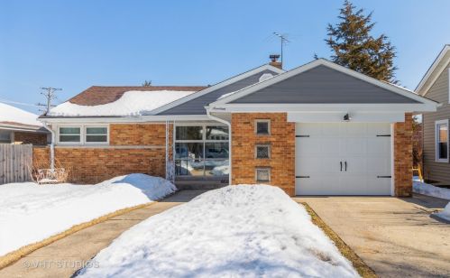 19 Kerwood St, Palatine, IL 60067-6228