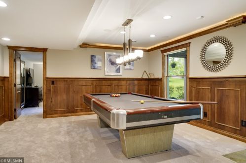 10147 Bridgewater Pkwy, Saint Paul MN  55129-8587 exterior