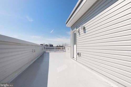 1937 4 St, Philadelphia PA 19140-2417 exterior