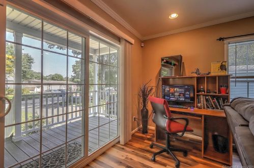 56 Woodland Park, Huntington CT  06484-5347 exterior