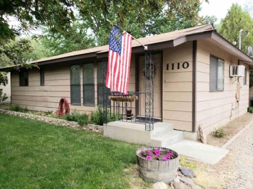 1110 Johnson Ave, Emmett ID  83617-3838 exterior