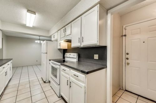 703 Shady Grv Rd, Irving TX  75060-6119 exterior