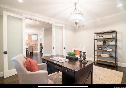 2100 Clayton St, Denver CO  80210-4810 exterior