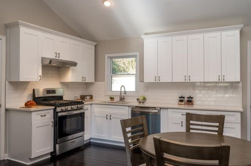 1976 Dering Cir, Atlanta GA  30345-1612 exterior