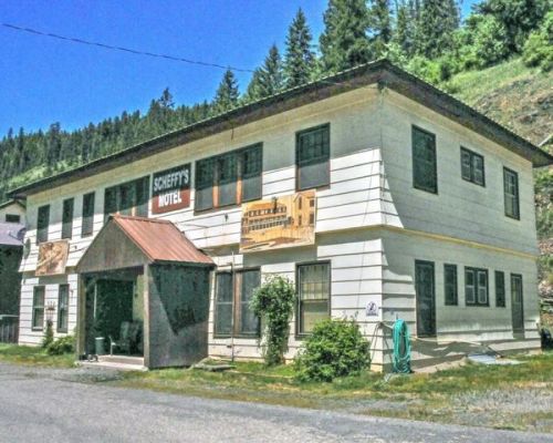 3 Milwaukee Rd, Avery, ID 83802