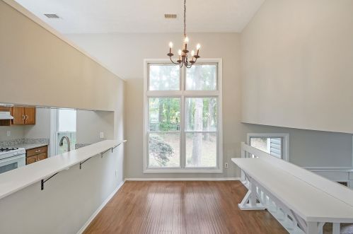1636 Carrie Farm Ln, Kennesaw, GA 30144-2963