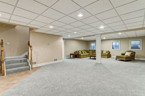 102 Ambriance Dr, Willowbrook IL  60527-0801 exterior