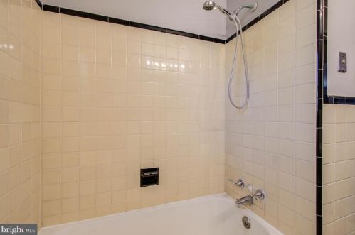 11025 Lockwood Dr, Silver Spring MD 20901-4514 exterior