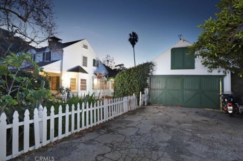 2473 Bywood Dr, Glendale CA  91206-4725 exterior