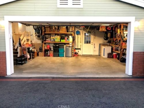 20701 Beach Blvd, Huntington Beach CA  92648-4908 exterior
