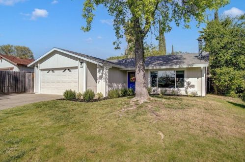 7754 Smoley Way, Citrus Heights, CA 95610-2610
