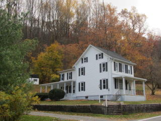 502 Wyomissing Rd, Hummels Store PA  19540-8408 exterior