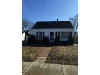 90 East Ave, Westerly, RI 02891-3006