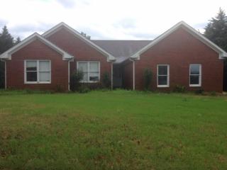 700 Overlook Dr, Winder, GA 30680-3551