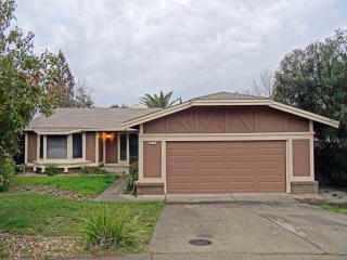 6516 Gilston Ct, Citrus Heights, CA 95662-3704
