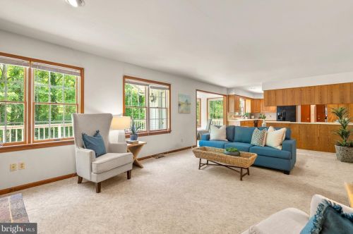 738 Sharpsburg Dr, Davidsonville MD 21035-1927 exterior