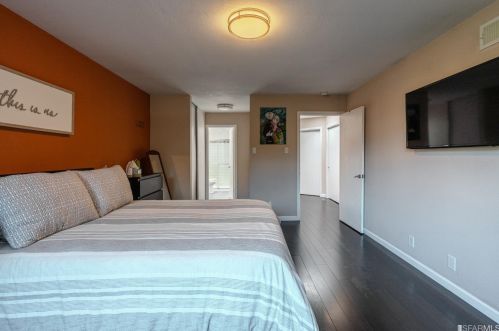 430 Girard St, San Francisco CA 94134-2110 exterior