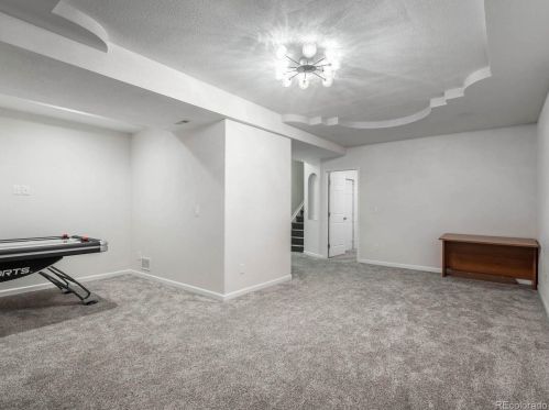 25380 Aberdeen Dr, Aurora CO 80016-3225 exterior