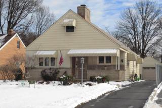 92 Edgevale Rd, Columbus, OH 43209-1518