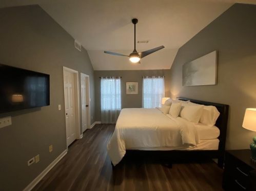 2246 Charleston Pointe, Atlanta GA  30316-3025 exterior
