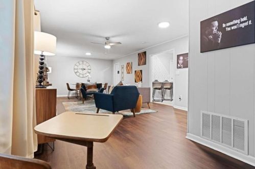1609 Bridgeport Dr, Atlanta GA  30318-3331 exterior