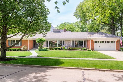 691 Wingate Rd, Glendale Heights, IL 60137-5467