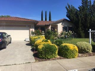 100 Stonegate Dr, Vacaville, CA 95687-9400