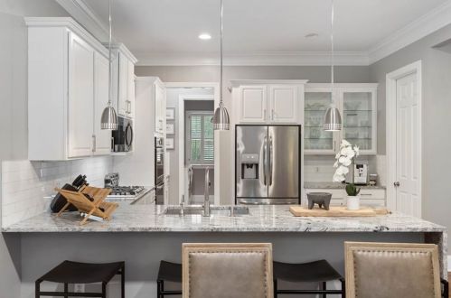1133 Ashton Bluff Dr, Atlanta GA  30319-5399 exterior