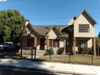 25240 Monte Vista Dr, Hayward, CA 94545-2330