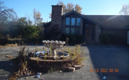 23915 Old Post Rd, Crete, IL 60417-2649